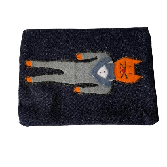 Handmade Denim Cat-Themed Zipper Pouch With Embroidered Details - Picture 2 of 4